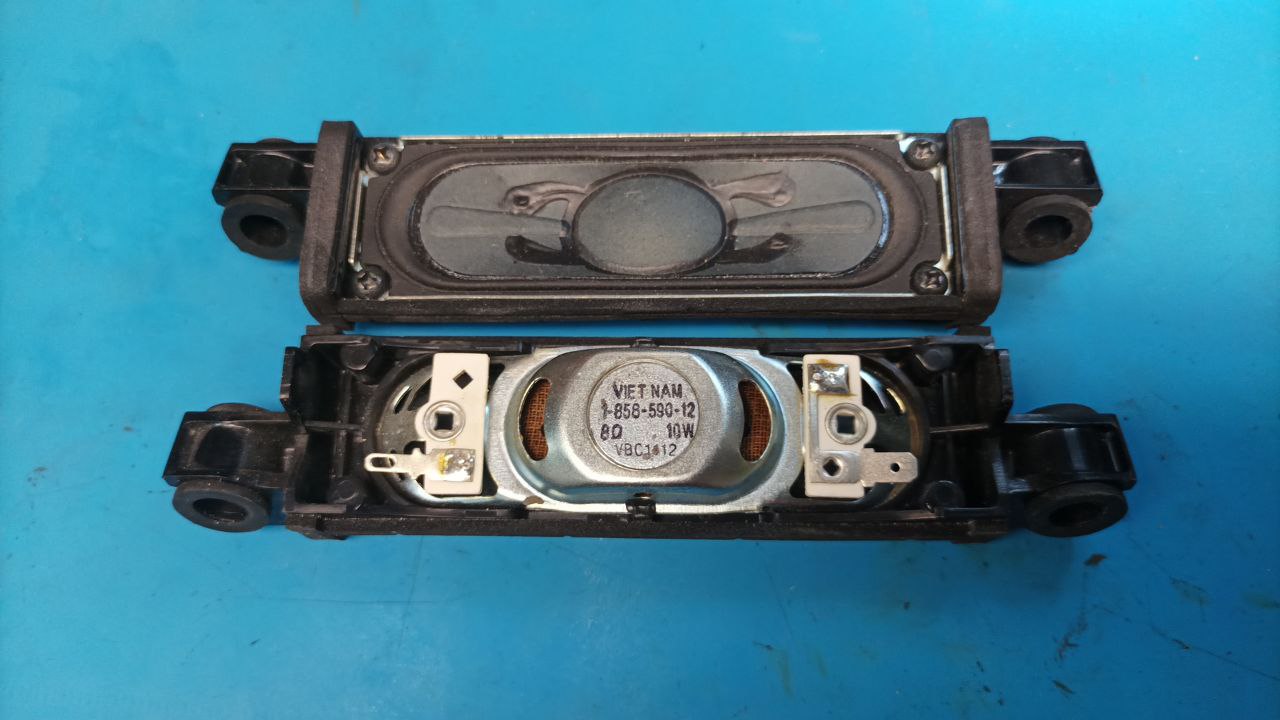 1-858-590-12 8 Om 10W