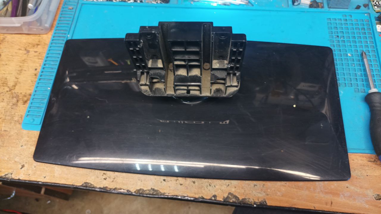 32LD450 подставка LG